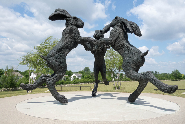 dancing-hares-bronze-sculpture-1