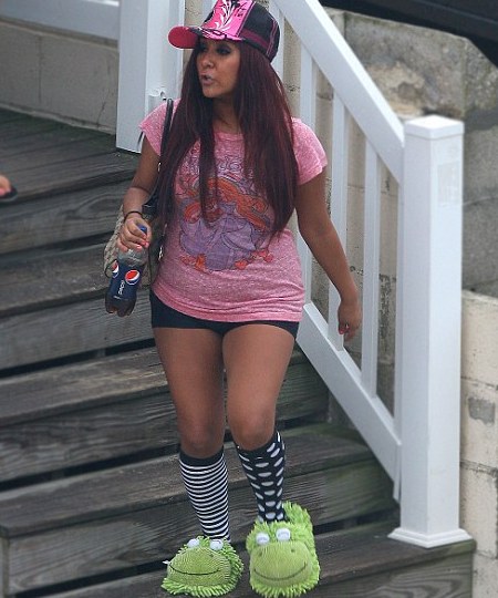 78 Snooki Slippers Bilder und Fotos - Getty Images