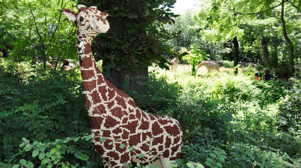 Lego Sculpture Giraffe