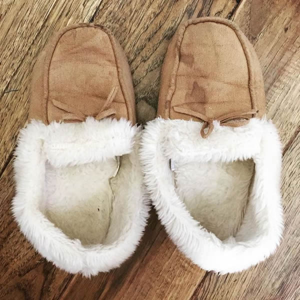 4 Slippers That Look Eerily Familiar + 1 Bonus - Hop to Pop