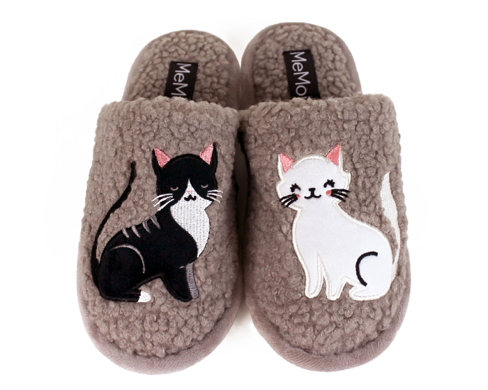 Kitten Slippers Detail View